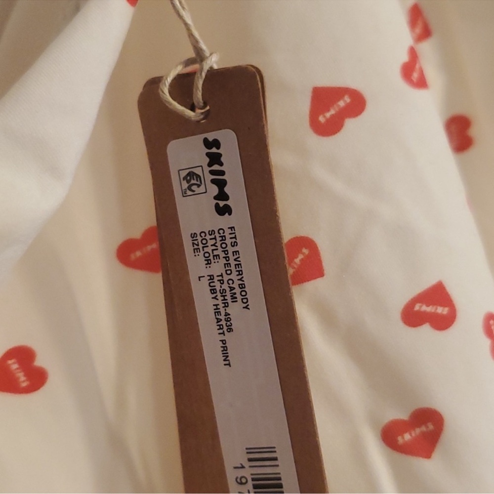 NWT SKIMS VALENTINE EDITION FITS EVERYBODY PICOT TRIM CROPPED CAMI | LARGE - Picture 15 of 15